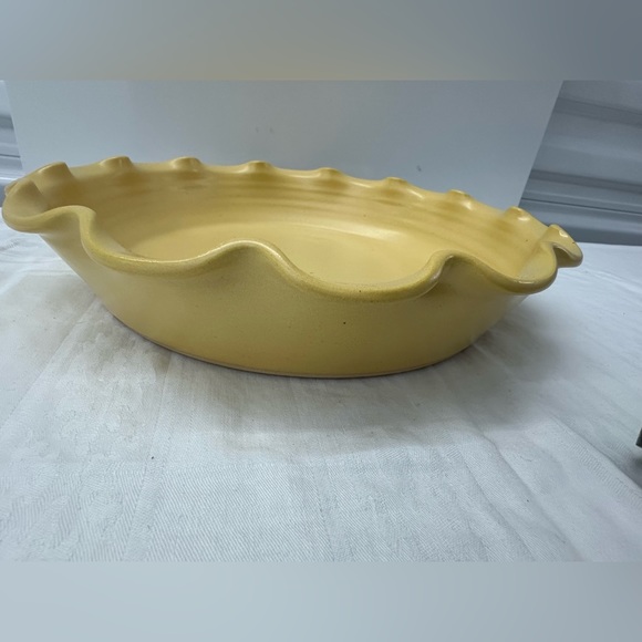 Cagle Road Hand Thrown Pottery Butter Yellow Ruffled Flat Bowl - Picture 2 of 4